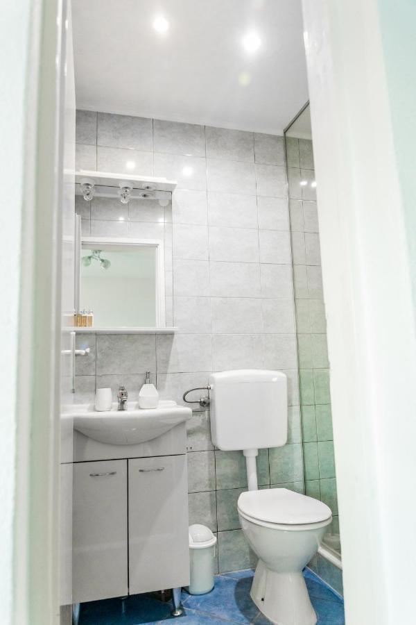 Apartment With Terrace And Sea View - Lucic Τρογκίρ Εξωτερικό φωτογραφία