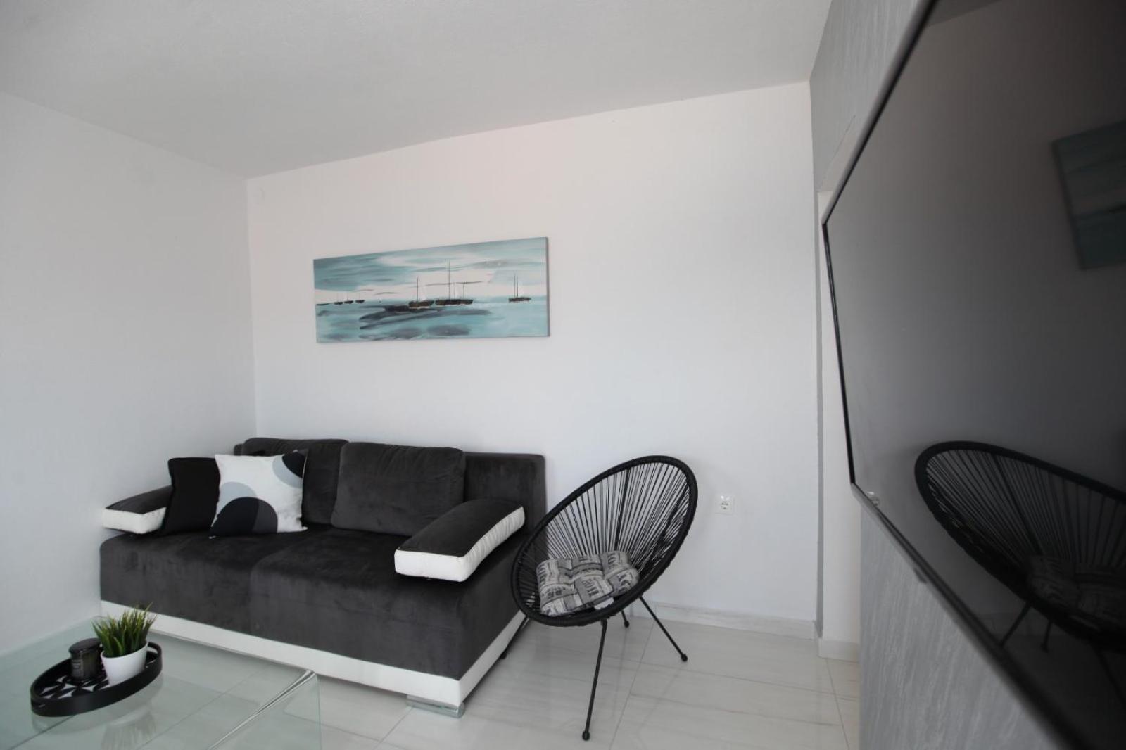 Apartment With Terrace And Sea View - Lucic Τρογκίρ Εξωτερικό φωτογραφία